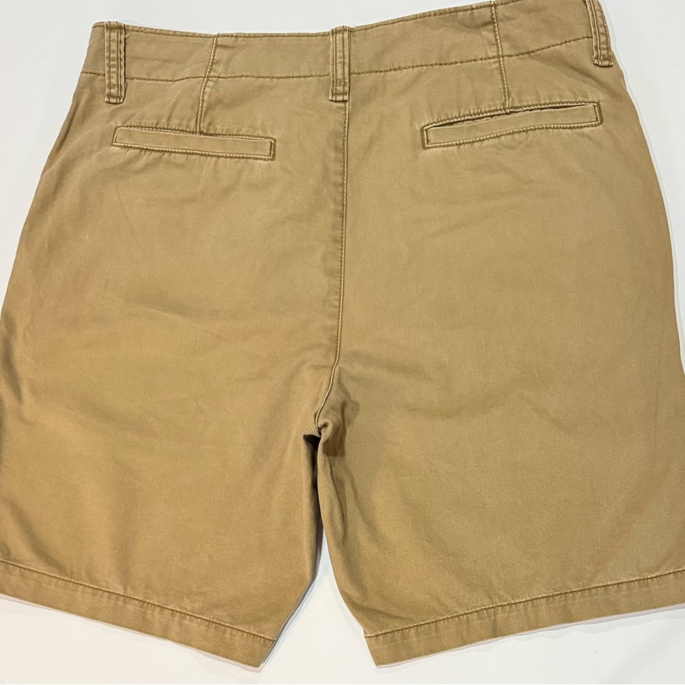 Old Navy Men’s Khaki Shorts Lived-In Straight Tan Size 36 Casual - Picture 2 of 8